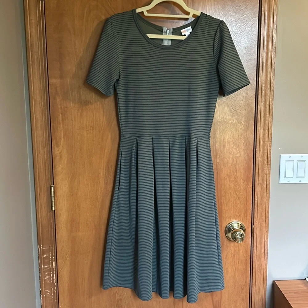 LuLaRoe Green and Blue Pleated Midi Dress - Picture 2 of 5